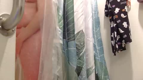 Snapshot of x2kayx2 chatting on 5, 4, 2026 x2kayx2 online show from 5, 4, 2026