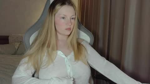 Snapshot of x__ivy_x chatting on 22, 4, 2026 eva online show from 22, 4, 2026