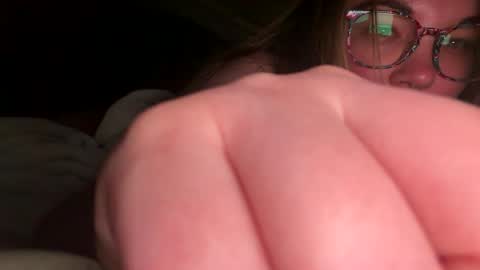 Snapshot of x_dreamgirl_x chatting on 11, 4, 2026 Mariah online show from 11, 4, 2026