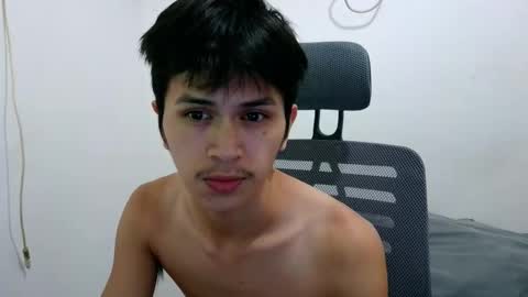 Snapshot of x_kael chatting on 14, 12, 2025 KAEL online show from 14, 12, 2025