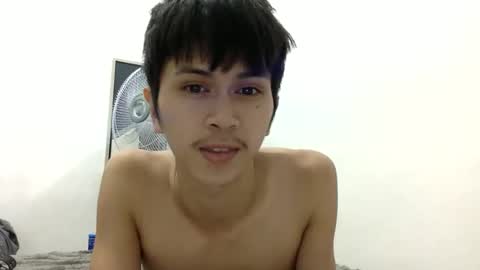 Snapshot of x_kael chatting on 17, 12, 2025 KAEL online show from 17, 12, 2025