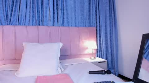 x_milu online show from 11, 3, 2025