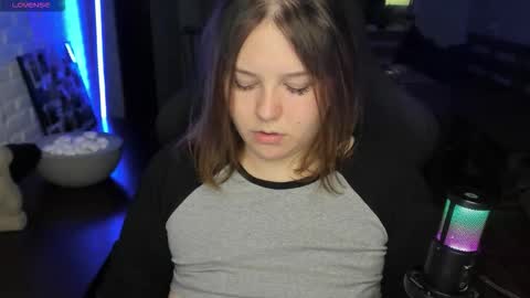 LOVE NERDS ONLY online show from 17, 9, 2025