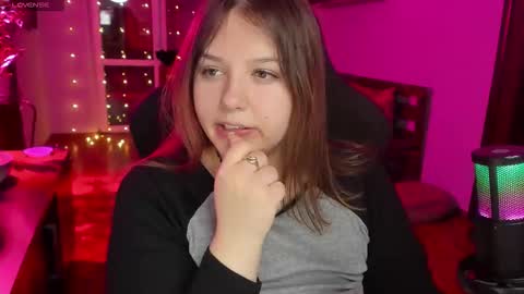 LOVE NERDS ONLY online show from 6, 1, 2026