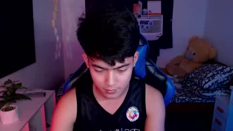 Prince Aldrian  online show from 19, 2, 2025