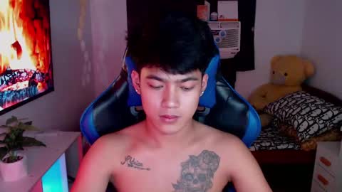 Prince Aldrian  online show from 27, 2, 2025