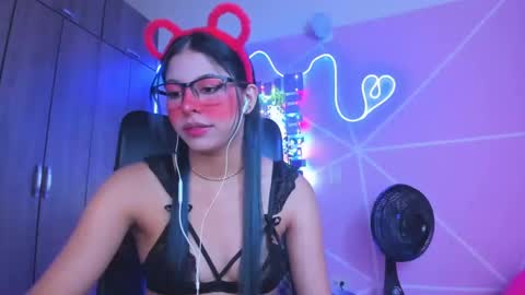XALLYSONX online show from 31, 1, 2025