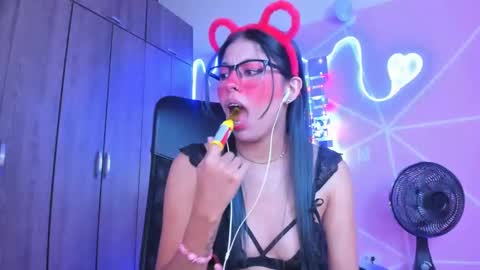 XALLYSONX online show from 31, 1, 2025