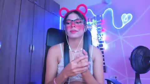 XALLYSONX online show from 8, 2, 2025