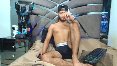 Snapshot of xanderstone00 chatting on 16, 6, 2026 Xanderstone online show from 16, 6, 2026