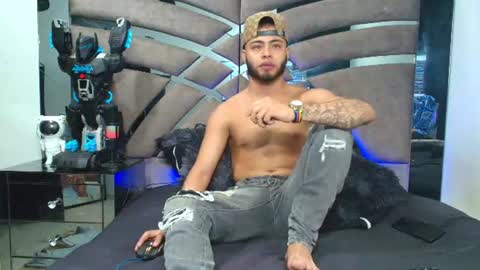 Snapshot of xanderstone00 chatting on 18, 6, 2026 Xanderstone online show from 18, 6, 2026