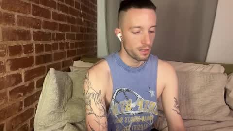 Snapshot of xanderxnyc chatting on 14, 12, 2025 xanderxnyc online show from 14, 12, 2025