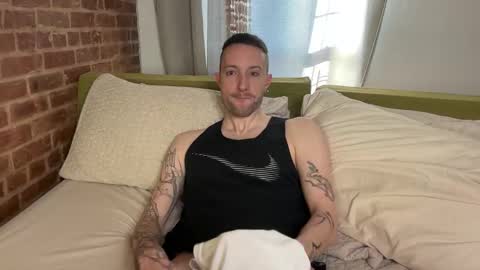 Snapshot of xanderxnyc chatting on 22, 12, 2025 xanderxnyc online show from 22, 12, 2025