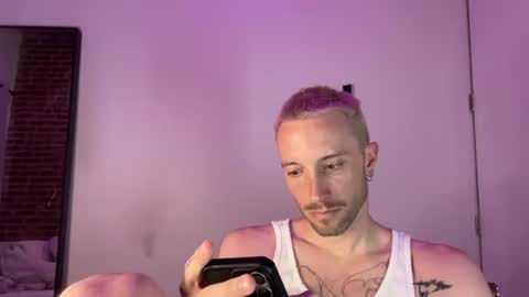 Snapshot of xanderxnyc chatting on 5, 7, 2026 xanderxnyc online show from 5, 7, 2026