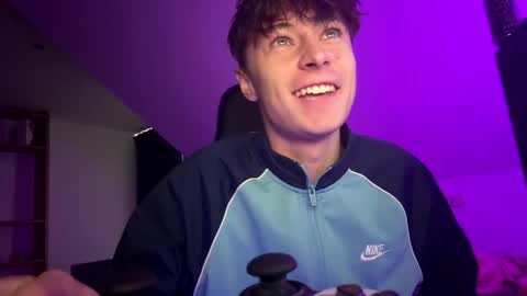 Snapshot of xandiigmusik chatting on 10, 11, 2025 rx4per online show from 10, 11, 2025