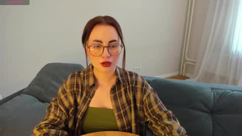 Snapshot of xapka_lapka chatting on 22, 4, 2026 Alice online show from 22, 4, 2026
