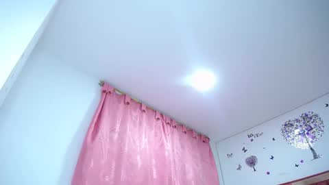 xayu online show from 28, 2, 2025