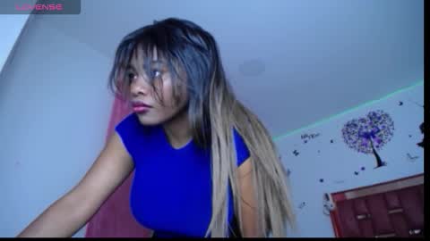 xayu online show from 6, 10, 2025