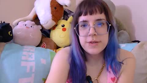 Snapshot of xbb_bunniix chatting on 21, 4, 2026 Bunnii online show from 21, 4, 2026