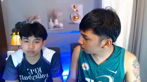 Snapshot of xcigbatecum chatting on 6, 4, 2026 Charlie online show from 6, 4, 2026