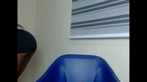 Snapshot of xcreamypussy chatting on 7, 1, 2025 xcreamypussy online show from 7, 1, 2025