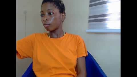 Snapshot of xcreamypussy chatting on 14, 1, 2025 xcreamypussy online show from 14, 1, 2025