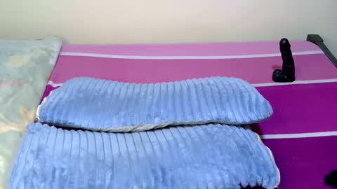 Snapshot of xeenah chatting on 5, 1, 2026 xeenah online show from 5, 1, 2026