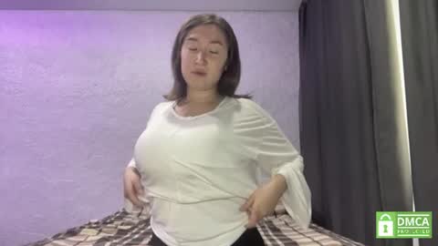 Snapshot of xeniabungard chatting on 1, 7, 2026 Mia online show from 1, 7, 2026