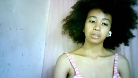 xenna610827 online show from 10, 2, 2025