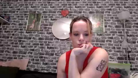 Snapshot of xhotmilf87x chatting on 24, 2, 2026 Milfi online show from 24, 2, 2026