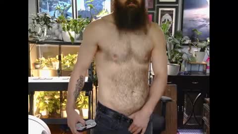 xiisil online show from 8, 9, 2025