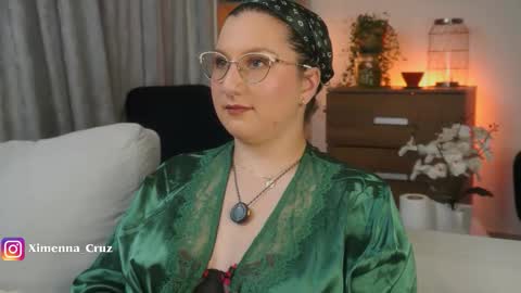 Snapshot of ximenna_cruz_ chatting on 6, 3, 2026 Xime Independent Artist online show from 6, 3, 2026