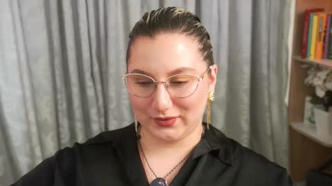 Snapshot of ximenna_cruz_ chatting on 26, 3, 2026 Xime Independent Artist online show from 26, 3, 2026