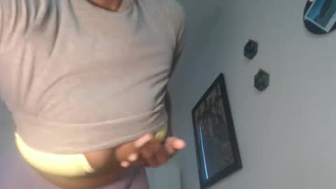 Snapshot of ximora212 chatting on 9, 4, 2026 Ximora online show from 9, 4, 2026