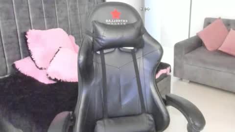 xiomara_cortes online show from 24, 9, 2025