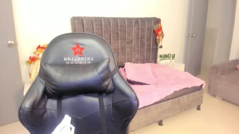 xiomara_cortes online show from 21, 12, 2025
