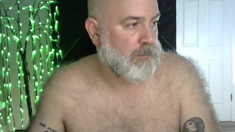Snapshot of xjohnniex77 chatting on 3, 4, 2026 MrSlowBurn77 online show from 3, 4, 2026