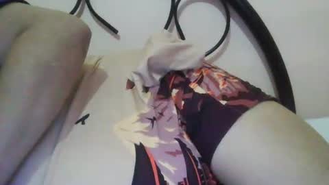 Snapshot of xjuicytits chatting on 24, 11, 2025 xjuicytits online show from 24, 11, 2025