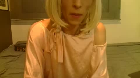 Snapshot of xlecram chatting on 6, 4, 2026 Wendy online show from 6, 4, 2026