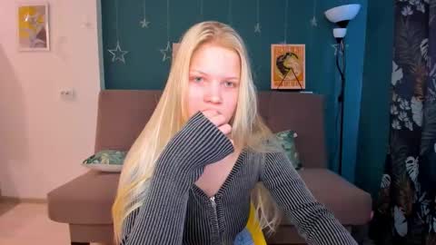 Chloe online show from 10, 2, 2025