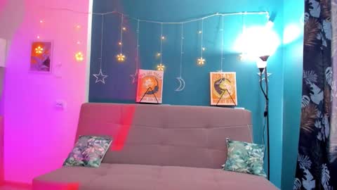 Chloe online show from 15, 2, 2025