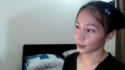 Snapshot of xlovely_destinyx chatting on 25, 2, 2026 Alice online show from 25, 2, 2026