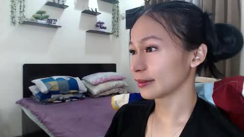 Snapshot of xlovely_destinyx chatting on 10, 6, 2026 Alice online show from 10, 6, 2026