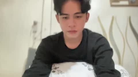 MIKAEL online show from 5, 4, 2026