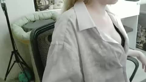 Snapshot of xmilagrosxs chatting on 25, 3, 2026 xMilagrosxs online show from 25, 3, 2026