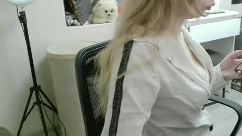 Snapshot of xmilagrosxs chatting on 3, 4, 2026 xMilagrosxs online show from 3, 4, 2026