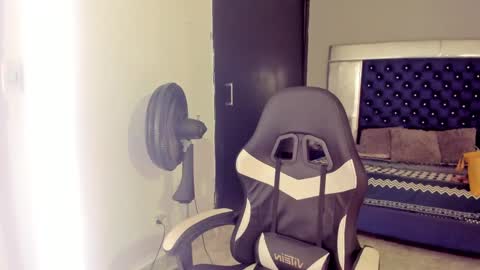 xmistresspervet online show from 13, 9, 2025