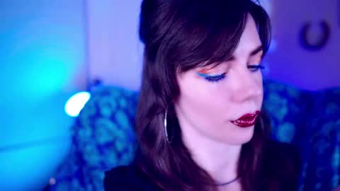 Bella Bondai online show from 20, 11, 2025