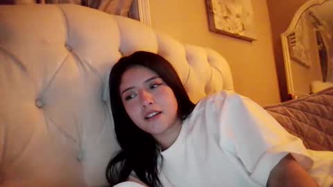 Snapshot of xochampagnemami chatting on 11, 2, 2026 xochampagnemami online show from 11, 2, 2026