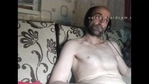 Snapshot of xploid1982 chatting on 1, 4, 2026 xploid1982 online show from 1, 4, 2026